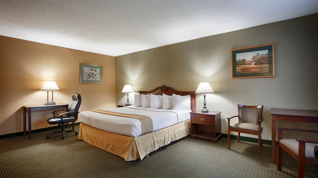 Clarion Inn Falls Church-Arlington Exteriér fotografie
