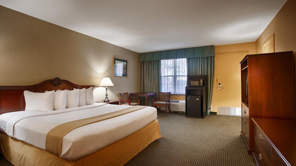 Clarion Inn Falls Church-Arlington Exteriér fotografie