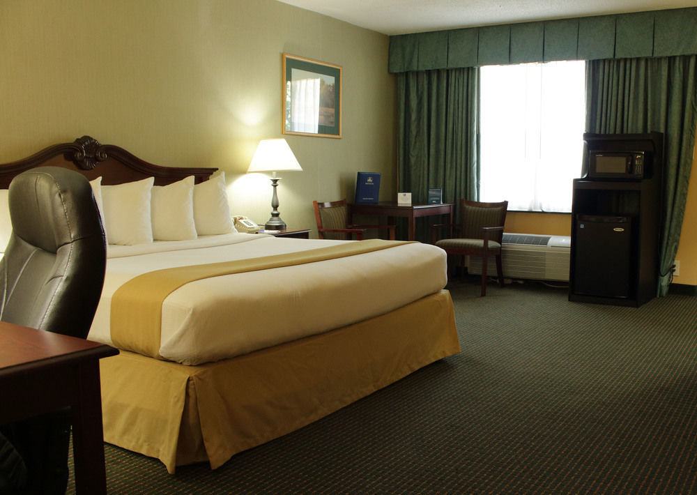 Clarion Inn Falls Church-Arlington Exteriér fotografie