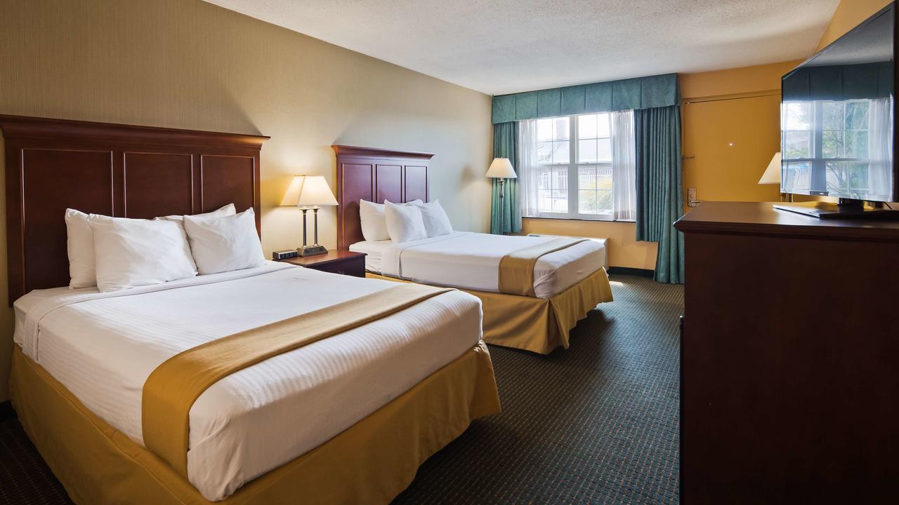 Clarion Inn Falls Church-Arlington Exteriér fotografie