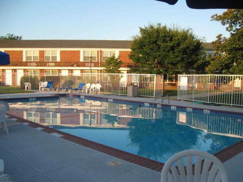 Clarion Inn Falls Church-Arlington Exteriér fotografie